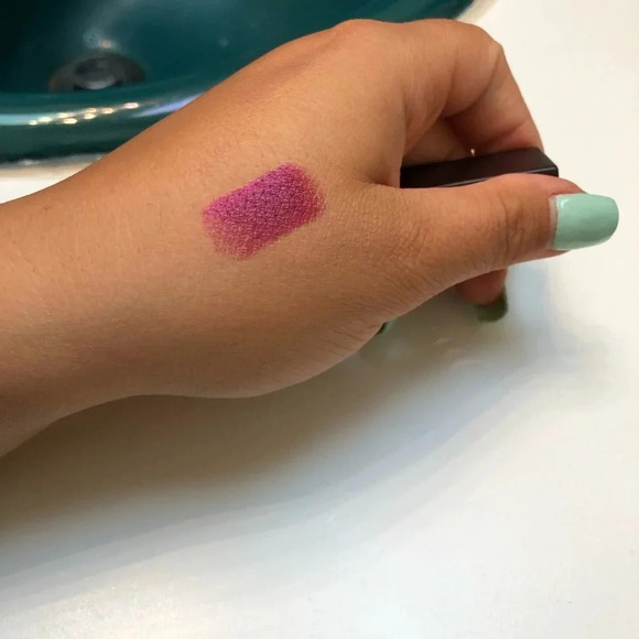 NIB LAURA MERCIER LIPSTICK - Picture 3 of 3